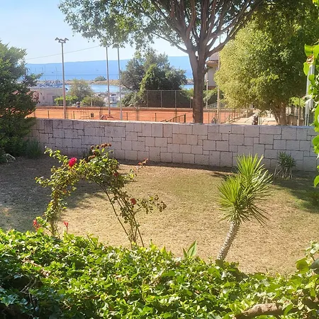 On Location, With Pool, Sea View And Exotic Garden شقة سبليت