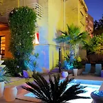 Apartamento On Location, With Pool, Sea View And Exotic Garden *