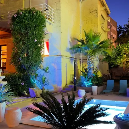 Lejlighed On Location, With Pool, Sea View And Exotic Garden *