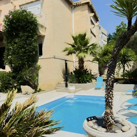 On Location, With Pool, Sea View And Exotic Garden * Split