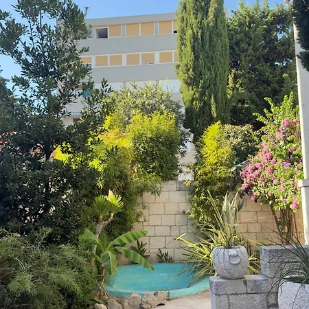 On Location, With Pool, Sea View And Exotic Garden *