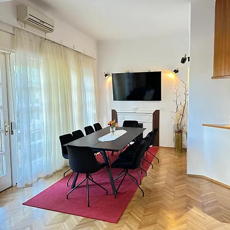 On Location, With Pool, Sea View And Exotic Garden Apartament